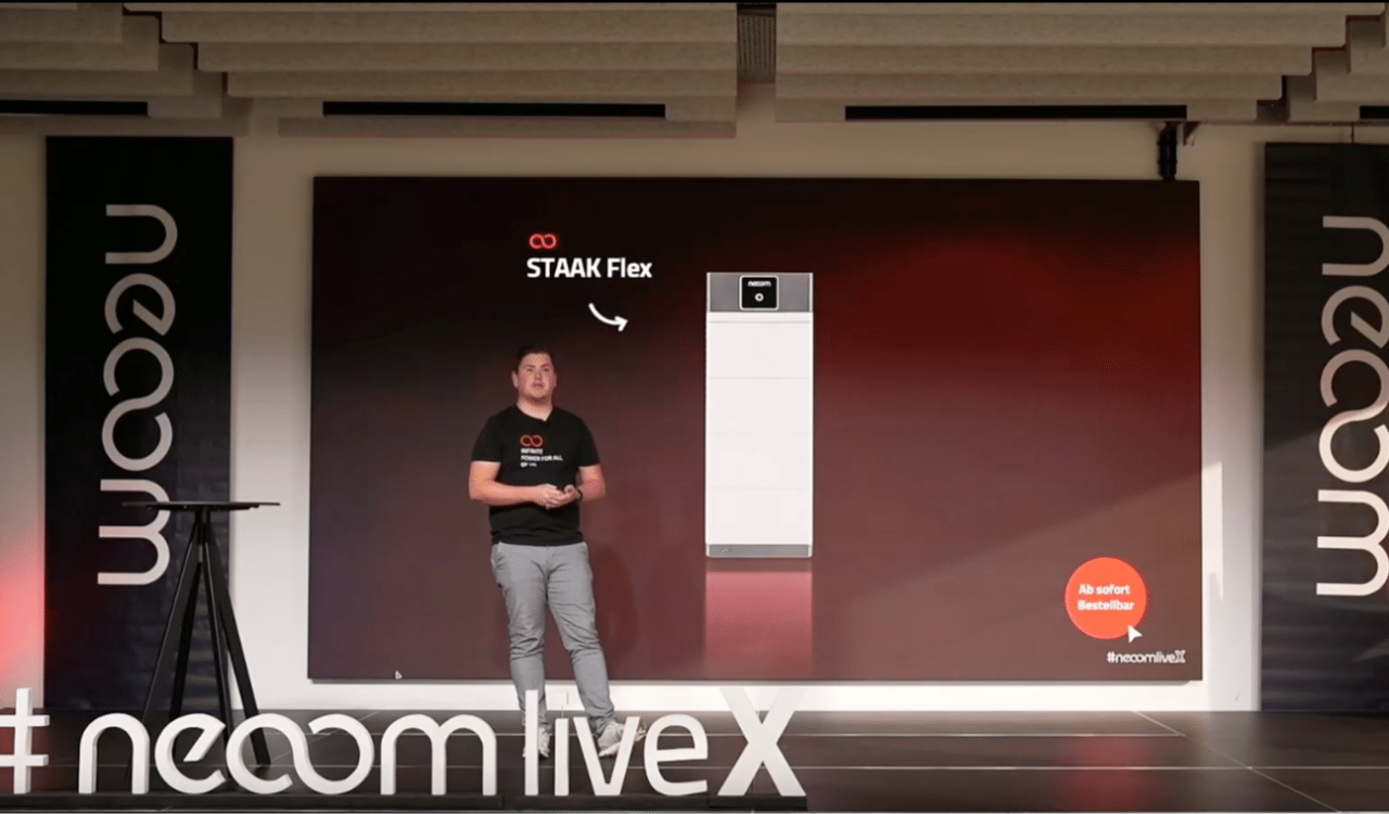 neoomliveX25_STAAK_Flex_2-1